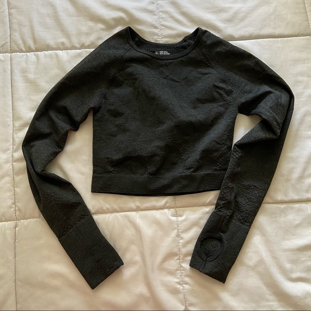 Long-Sleeve Workout Crop Top
